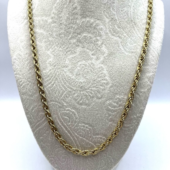 Gold Chain - Marked ’KOREA’ Gold Tone 24” Vintage Spring Ring closure - Picture 3 of 8